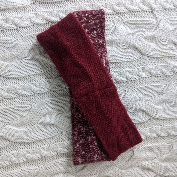 Under Armour Two-Toned knit scarf and headband SET - Picture 8 of 8